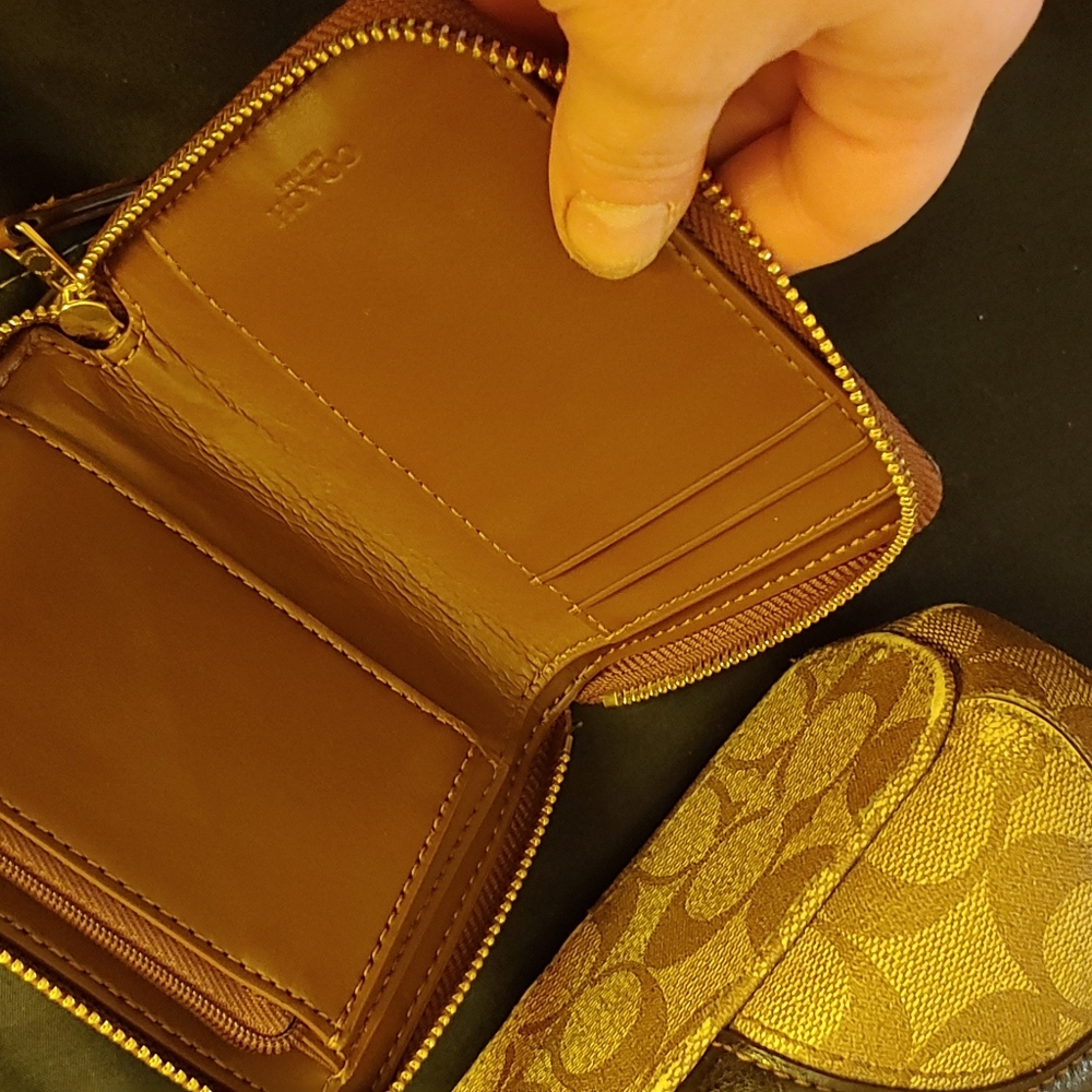 Coach Wallet - Picture 2 of 2